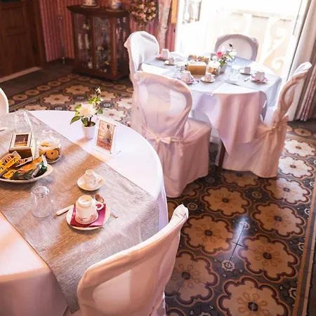 Casa Tonina Couette-café Carloforte (Isola di San Pietro)