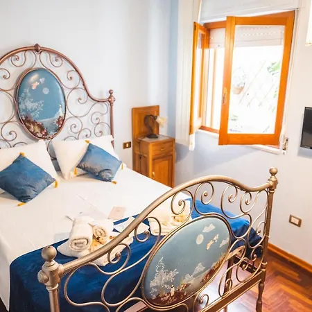 Casa Tonina Bed & Breakfast Carloforte (Isola di San Pietro)
