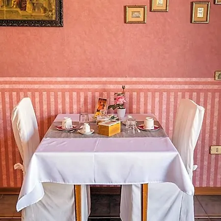 Casa Tonina Bed & Breakfast 4*